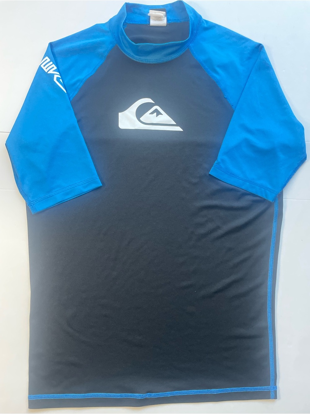 Quiksilver UVtech Rash Guard Shirt Mens XL Black Blue Short Sleeve Swim Surf